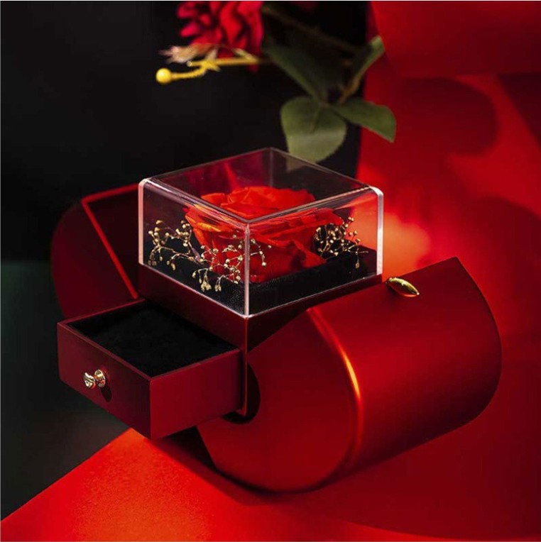 Rose flower jewelry box necklace open showing preserved rose