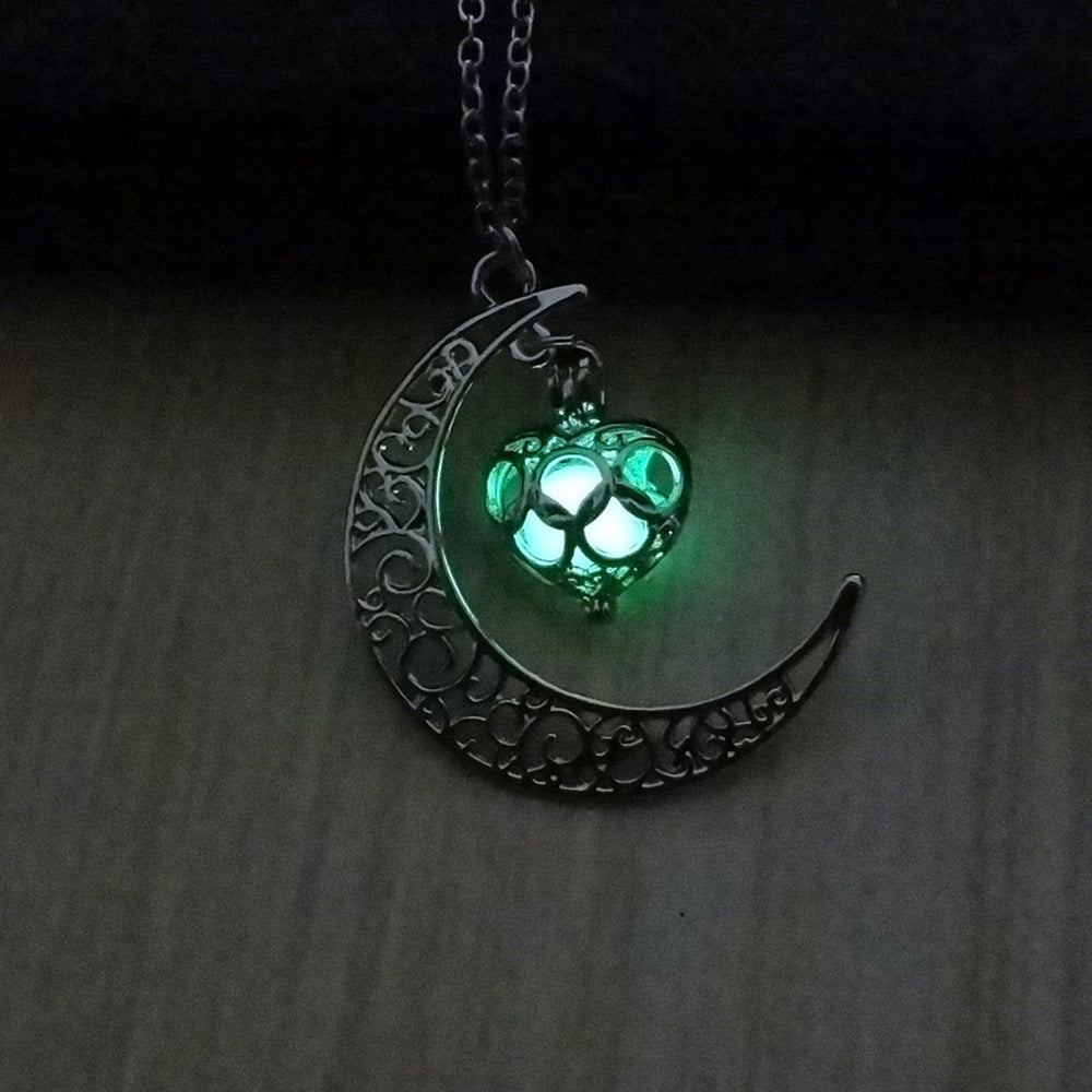 Glowing love pendant necklace packaging